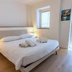 Blue Sava Apartment *